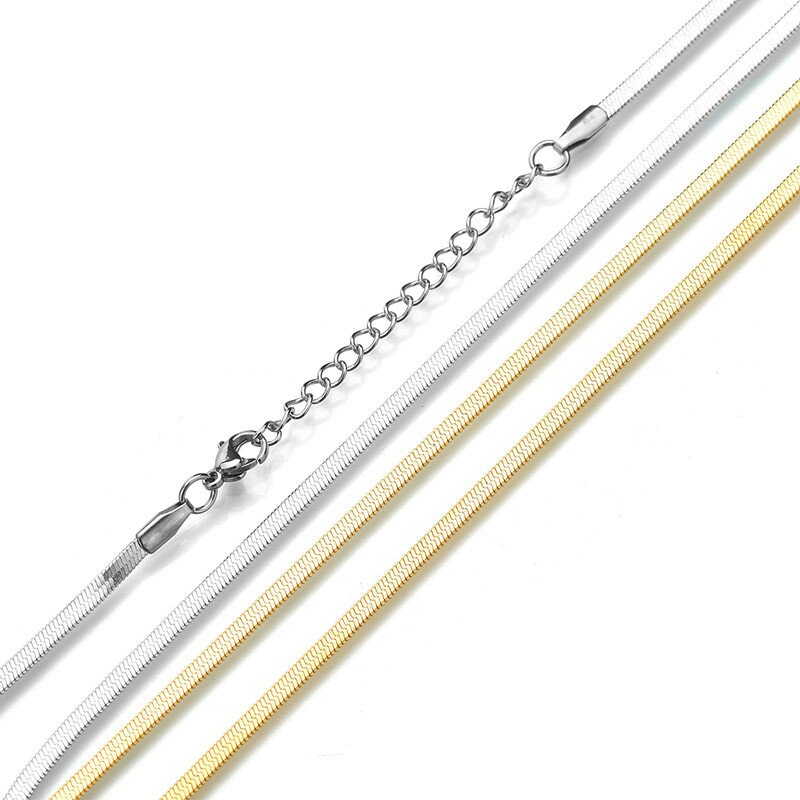 Clavicle blade chain necklace with adjustable chain in gold or silver variations